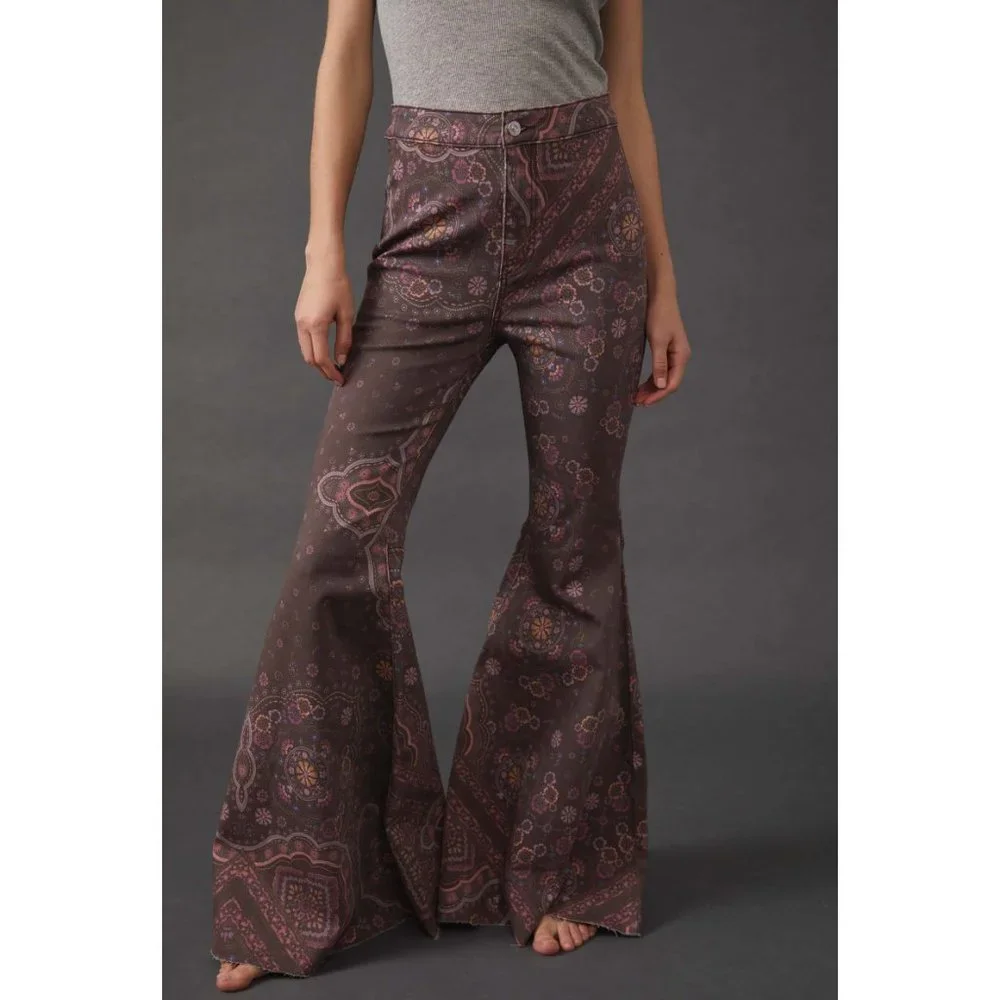 🎉LAST CHANCE🎉 FREE PEOPLE Just Float On Printed Flare Jeans / Chocolate Combo - Picture 7 of 14